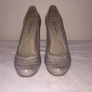 Woven nude, platform heels.